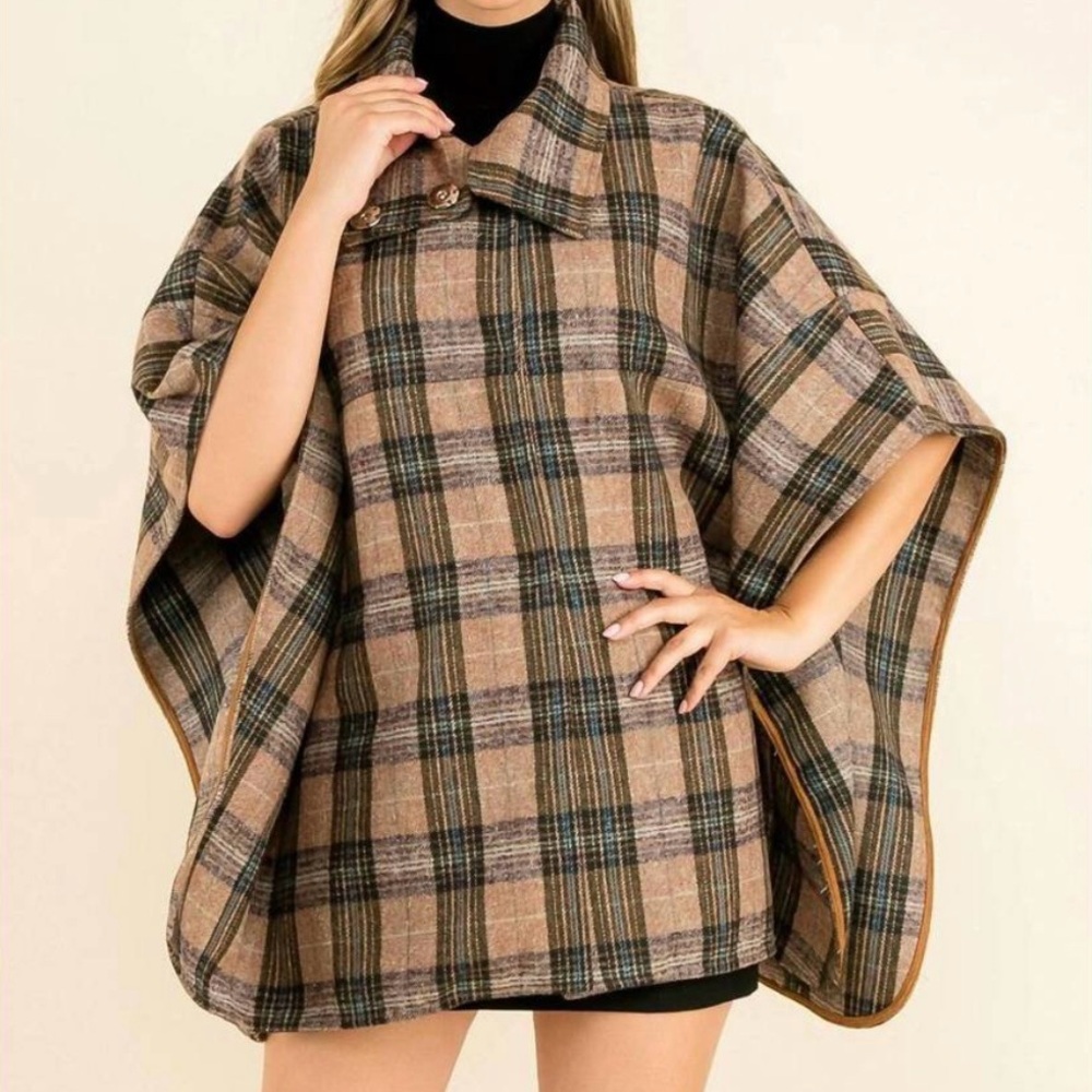 NWT ✨THML Plaid Cape - Tan and Black